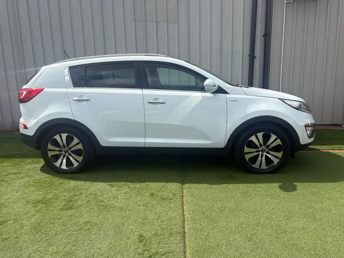 Used Kia Sportage 134 HP (98 kW) 2013 White SUV