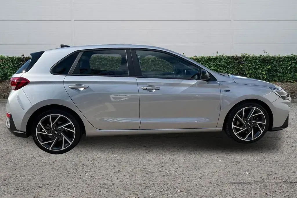 Used Hyundai i30 N Line 160 HP (117 kW) 2021 Silver Hatchback