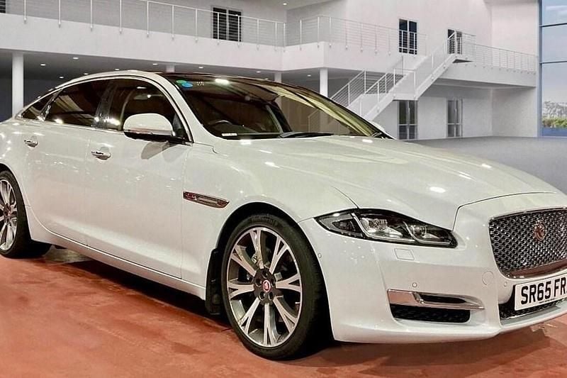 Used Jaguar XJ Portfolio 2015 White Sedan