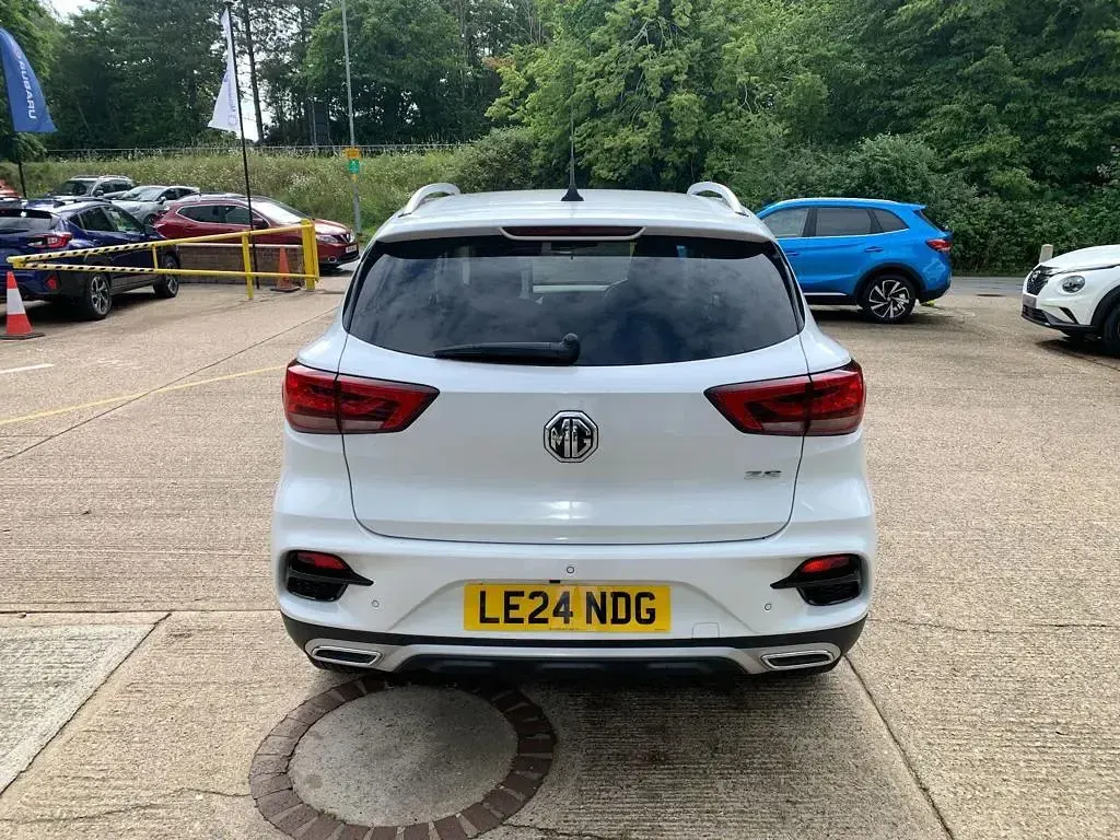 Used MG ZS 111 HP (81 kW) 2024 White SUV