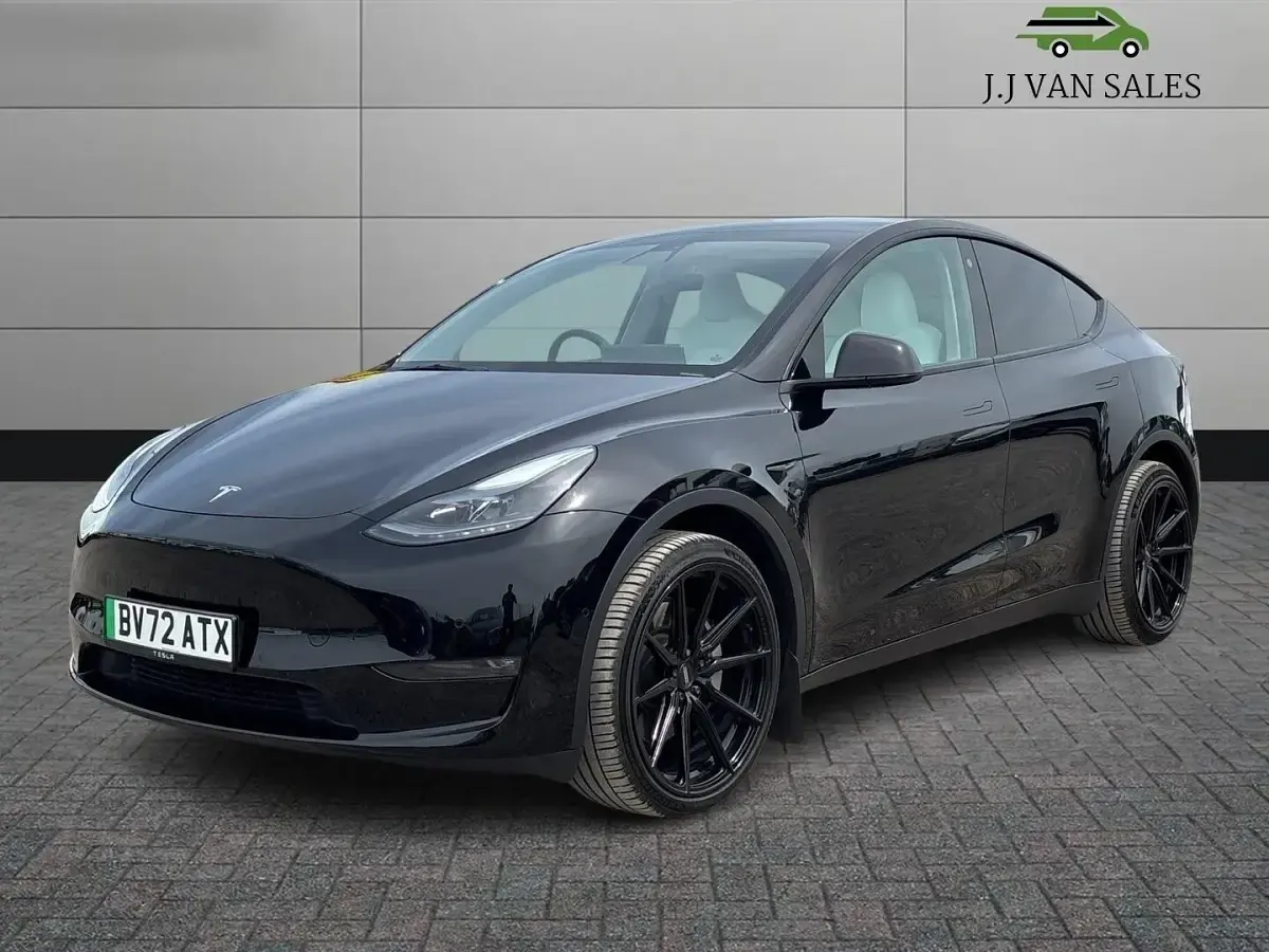 Used Tesla Model Y Long Range AWD 378 kW (514 HP) 2022 Black SUV