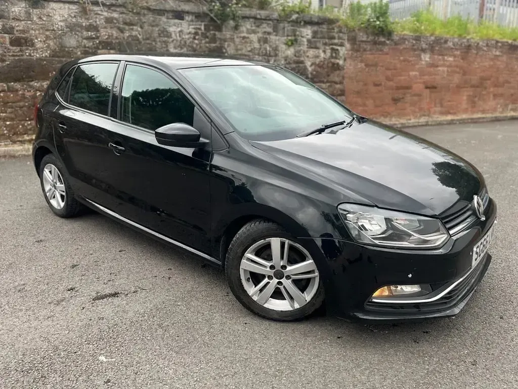 Used VW Polo Match 75 HP (55 kW) 2016 Black Hatchback