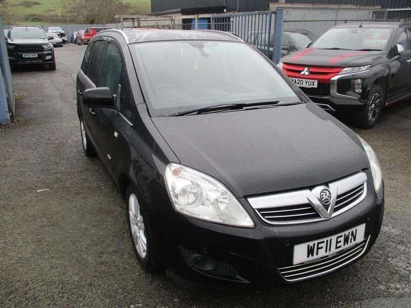 Used Vauxhall Zafira Design Edition 125 HP (91 kW) 2011 Black MPV