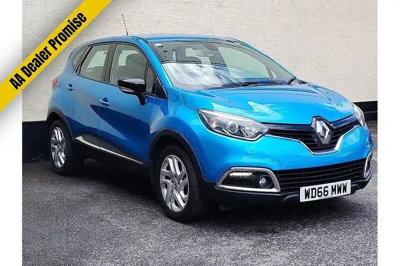 Used Renault Captur Dynamique 90 HP (66 kW) 2017 Blue SUV