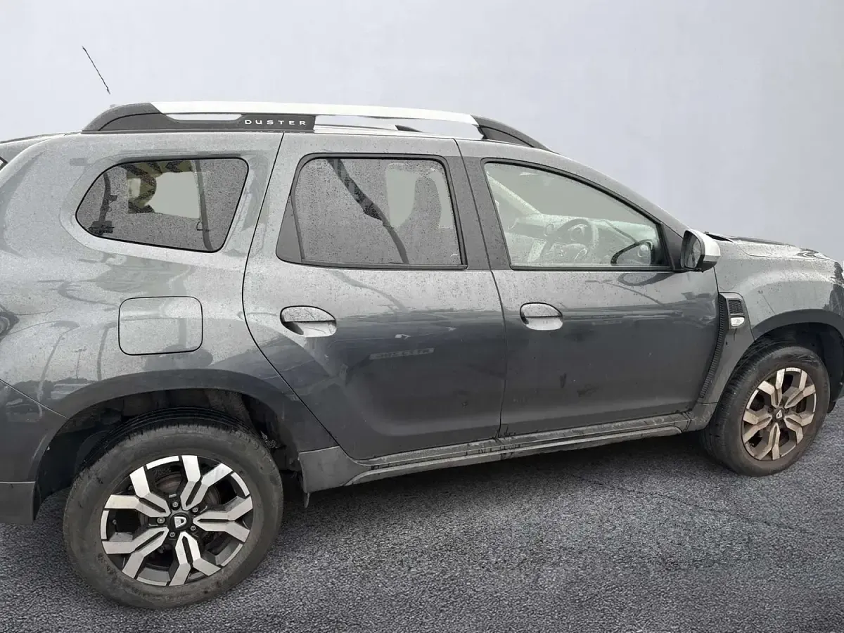 Used Dacia Duster Prestige 150 HP (110 kW) 2022 Grey SUV
