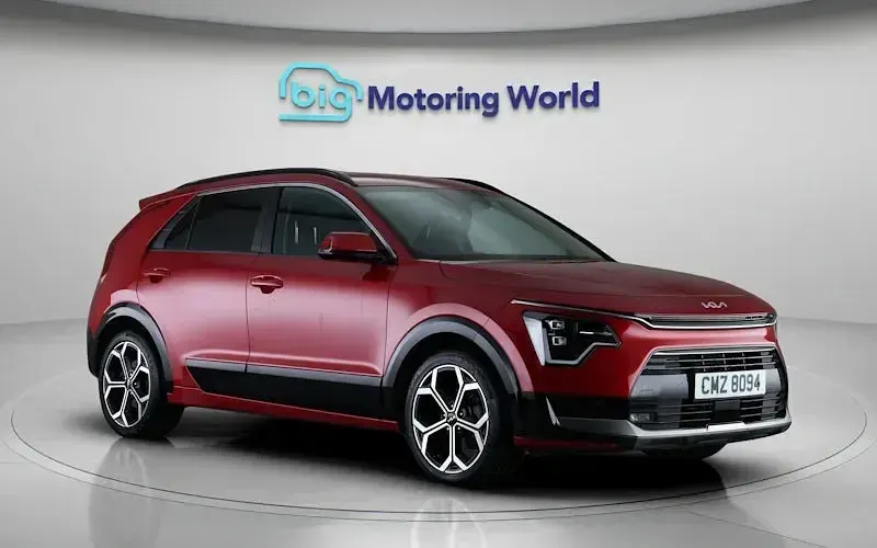 Used Kia Niro 141 HP (103 kW) 2023 Red SUV