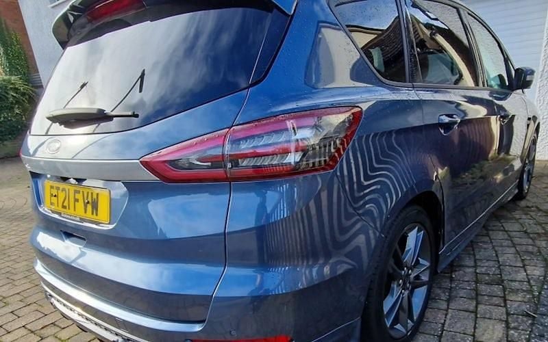 Used 2019 Ford S-MAX ST-Line Estate | £24,299 (Expensive) - Image 1/1