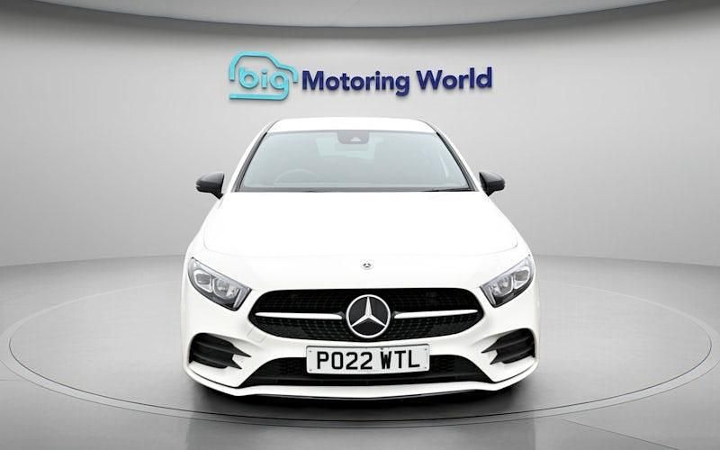 Used Mercedes A180 AMG Line Premium 136 HP (100 kW) 2022 White Hatchback