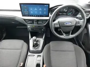 Used Ford Focus Titanium 155 HP (114 kW) 2023 White Hatchback