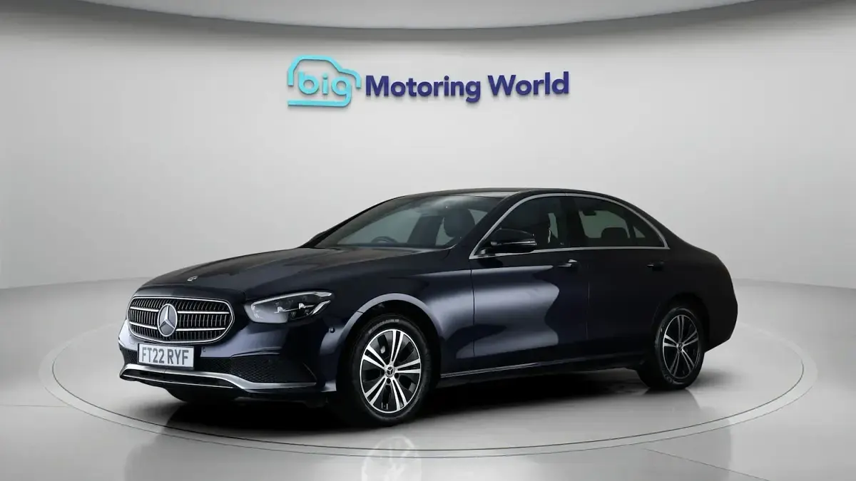 Used Mercedes E220 2022 Blue Sedan
