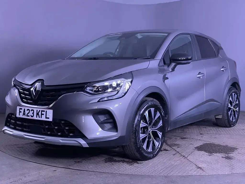 Usado Renault Captur Evolution 145 HP (106 kW) 2023 Cinzento SUV