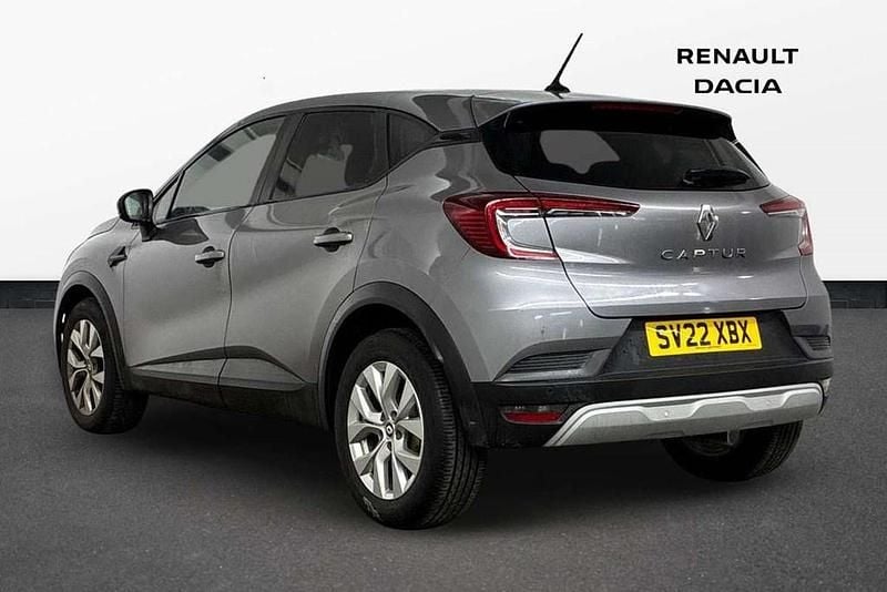 Used Renault Captur Iconic 91 HP (66 kW) 2022 Oyster grey  SUV