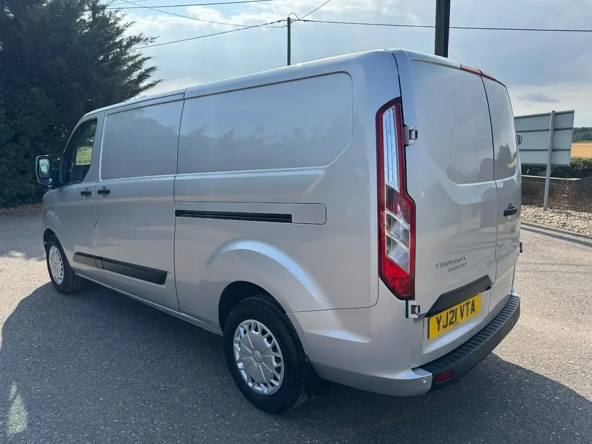 Used Ford Transit Custom Trend 130 HP (95 kW) 2021 Silver Van