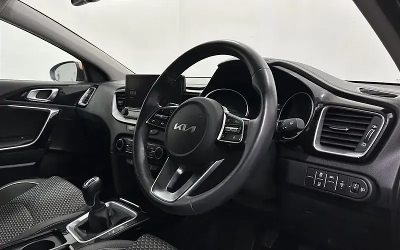 Used Kia XCeed 160 HP (117 kW) 2022 Silver SUV