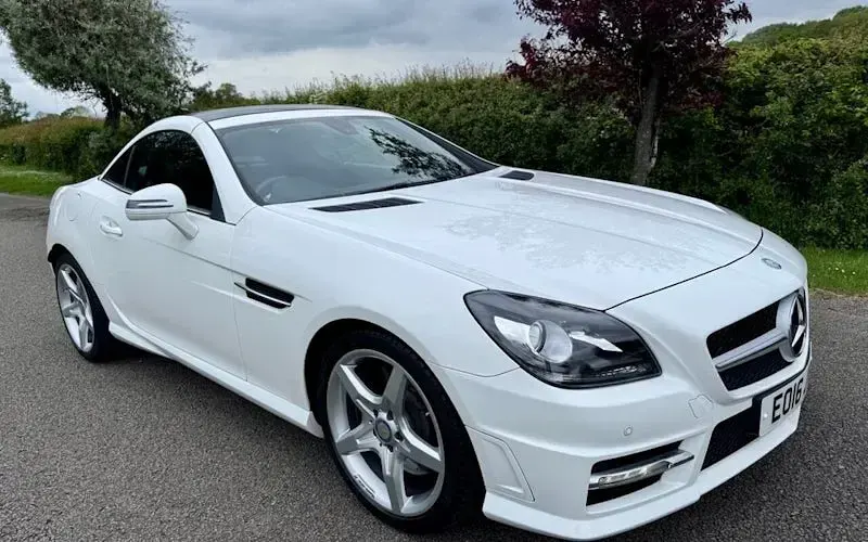 Used Mercedes SLK200 AMG 184 HP (135 kW) 2016 White Cabriolet