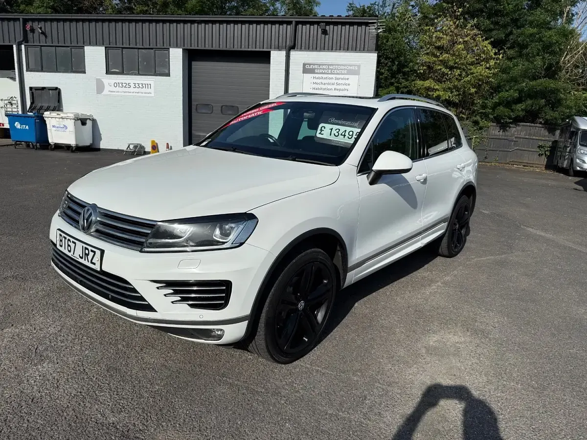 Used VW Touareg R-line Plus 2017 White SUV