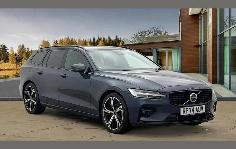 Used Volvo V60 Plus 194 HP (142 kW) 2025 Blue Estate