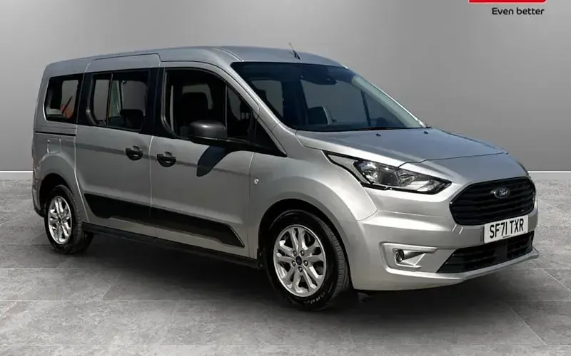 Used Ford Tourneo Zetec 120 HP (88 kW) 2021 Estate