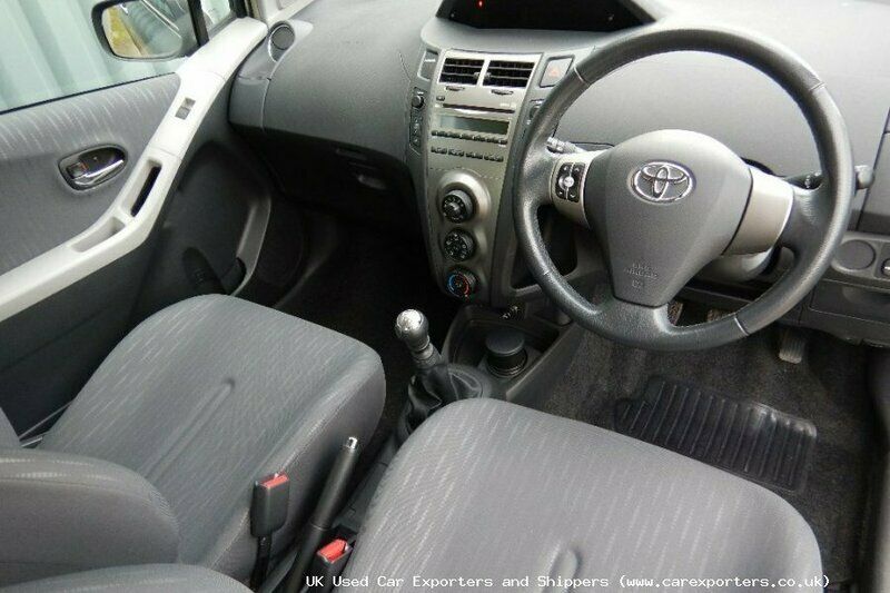 Begagnad Toyota Yaris 2009 Halvkombi