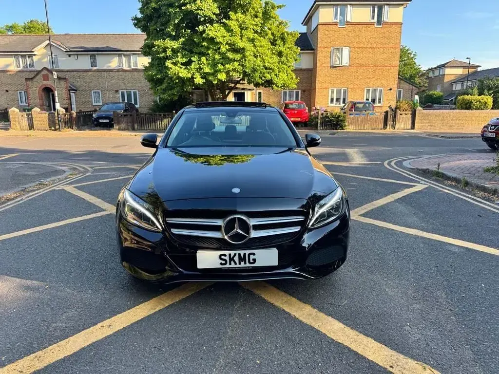Used Mercedes C200 Premium 184 HP (135 kW) 2016 Black Sedan