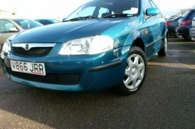 Used 2000 Mazda 323 Hatchback | £795 - Image 1/4