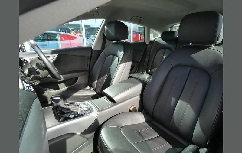 Used Audi A7 Comfort 214 HP (157 kW) 2017 White Hatchback