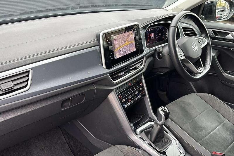 Used VW T-Roc Style 147 HP (108 kW) 2023 Grey SUV