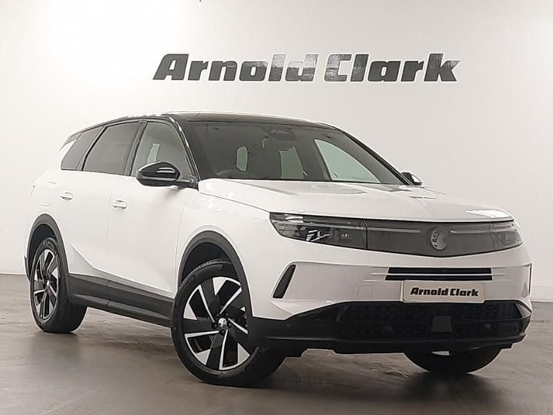 Used Vauxhall Grandland X 136 HP (100 kW) 2025 White SUV