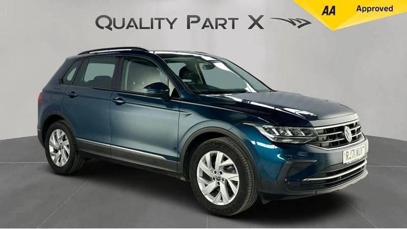 Blue Used 2022 VW Tiguan Life SUV | £15,610 (Fair price) - Image 1/4