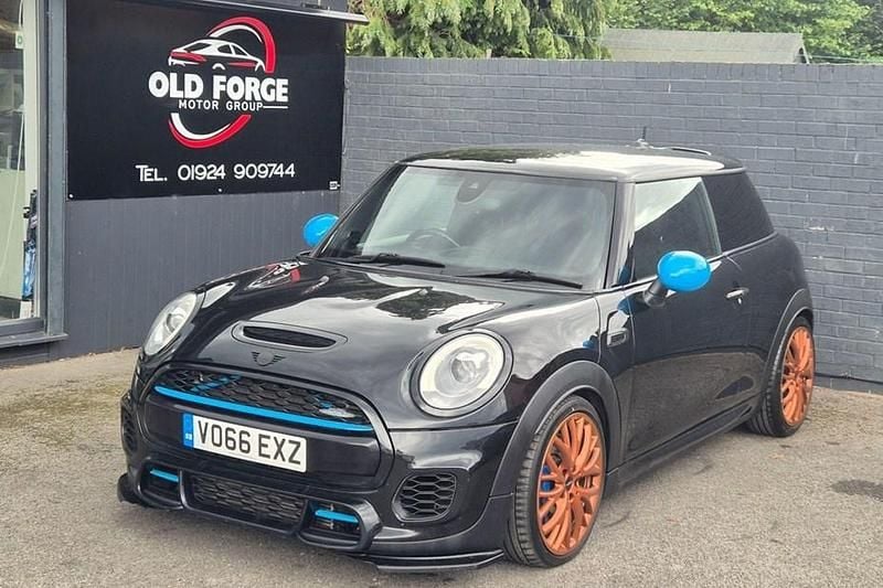 Black Used 2016 Mini John Cooper Works Hatch Hatchback | £10,995 (Fair price) - Image 1/1