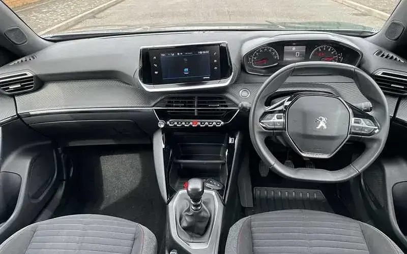 Used Peugeot 2008 Active+ 101 HP (74 kW) 2023 SUV