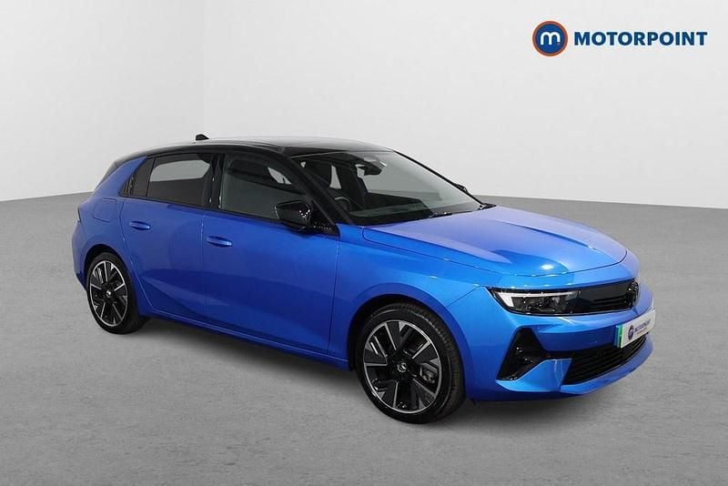 Blue Used 2024 Vauxhall Astra Ultimate Hatchback | £20,499 (Super price) - Image 1/4