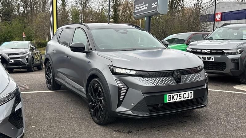 Used Renault Scenic E-Tech Techno Esprit Alpine 159 kW (217 HP) 2025 Twotone metallic  matte shadow grey with diamond black roof  SUV
