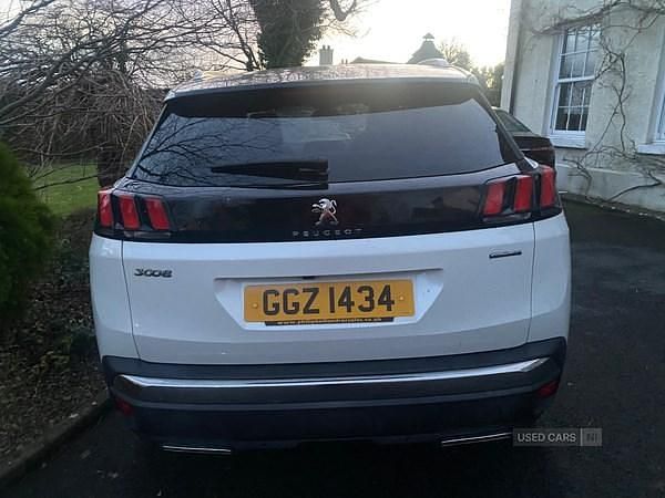 Used Peugeot 3008 GT-line 2017 White Hatchback