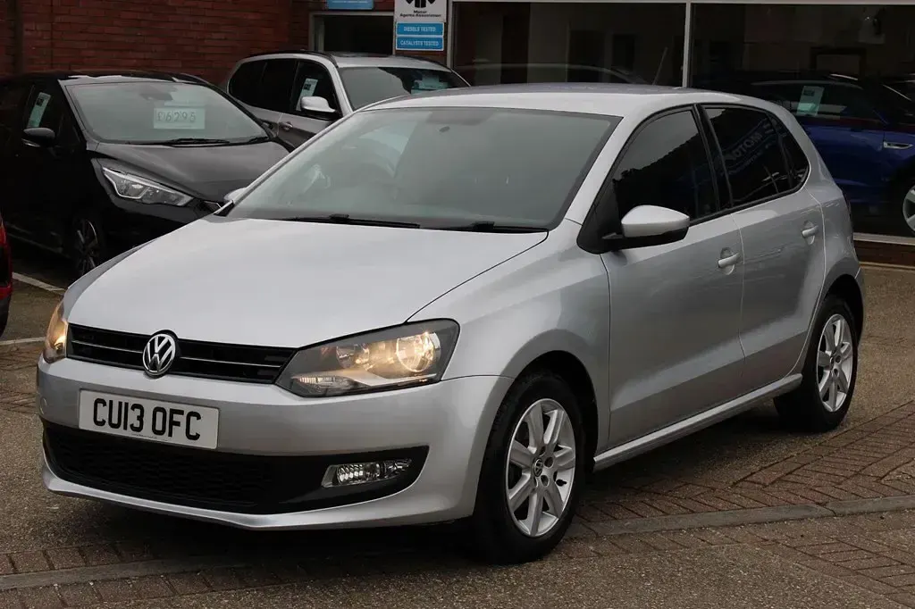 Used VW Polo Match 85 HP (62 kW) 2013 Silver Hatchback
