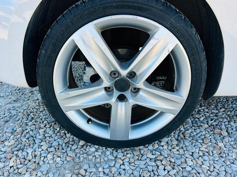 Used Seat Ibiza 2011 White Hatchback