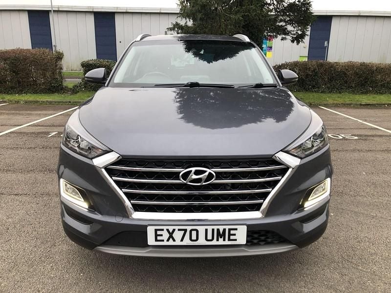Used Hyundai Tucson SE 113 HP (83 kW) 2020 Grey SUV
