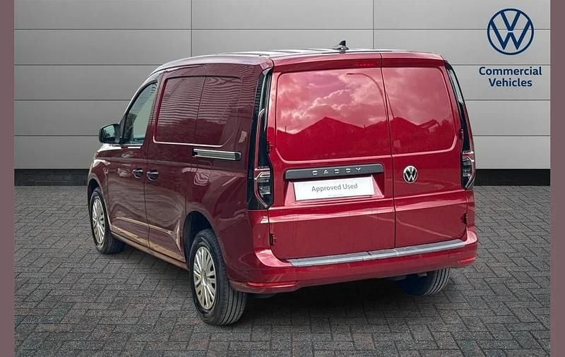 Used VW Caddy 101 HP (74 kW) 2024 Red MPV
