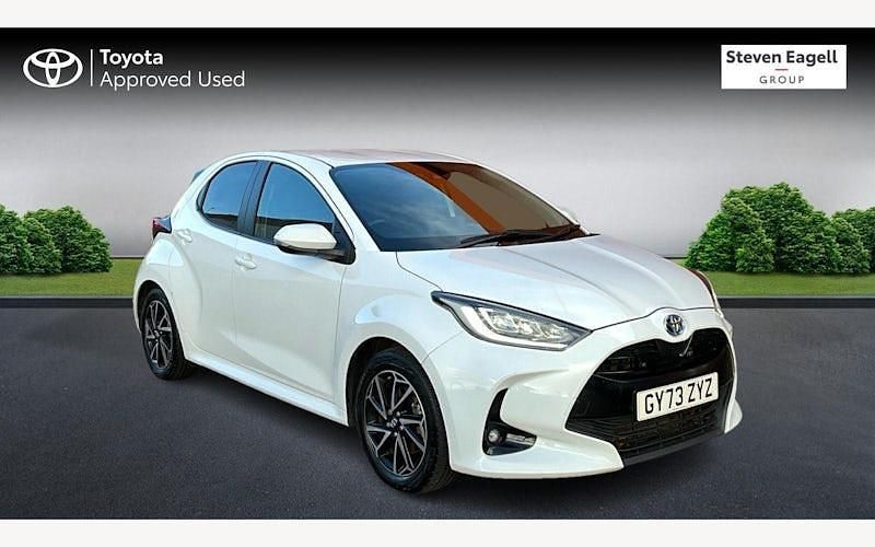 Used Toyota Yaris Hybrid Design 116 HP (85 kW) 2025 Hatchback