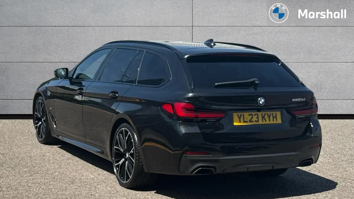 Used BMW 520 M Sport 190 HP (139 kW) 2023 Black Estate
