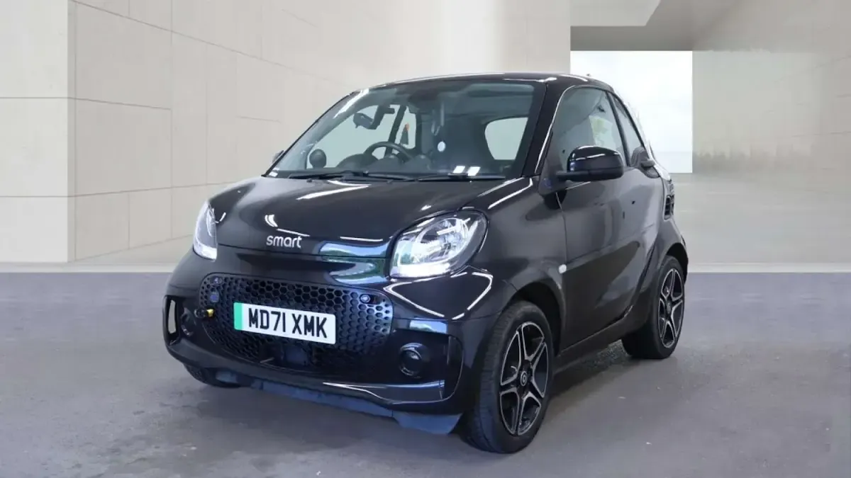 Used Smart ForTwo Electric Drive Premium 60 kW (82 HP) 2022 Black and black Coupe