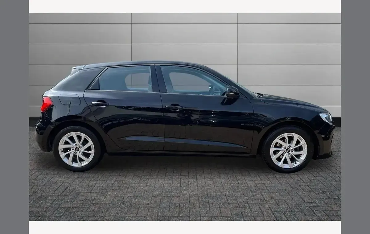 Used Audi A1 Sport 95 HP (69 kW) 2023 Black SUV