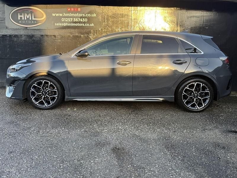 Second-hand Kia Ceed GT-Line 158 CP (116 kW) 2022 Gri Hatchback