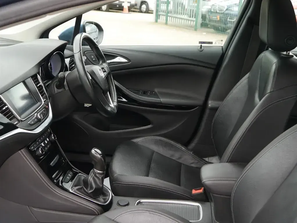 Used Vauxhall Astra Elite 2016 Blue Hatchback
