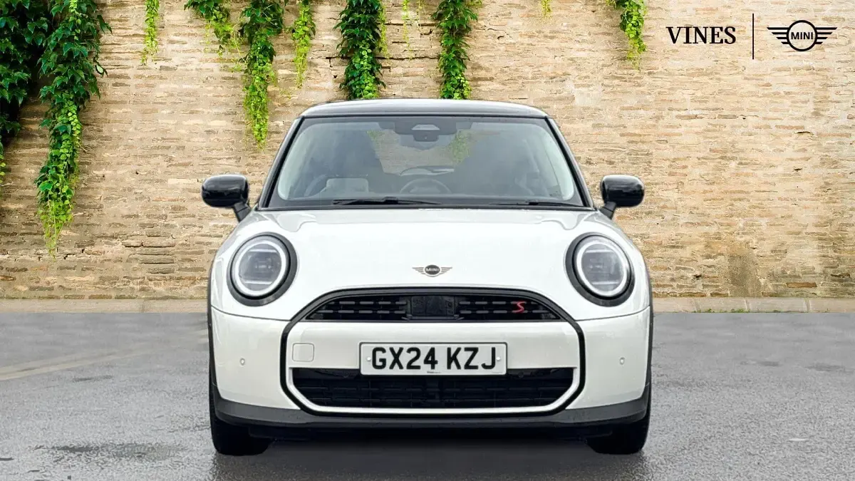 Used Mini Cooper S Hatch 201 HP (147 kW) 2024 White Hatchback