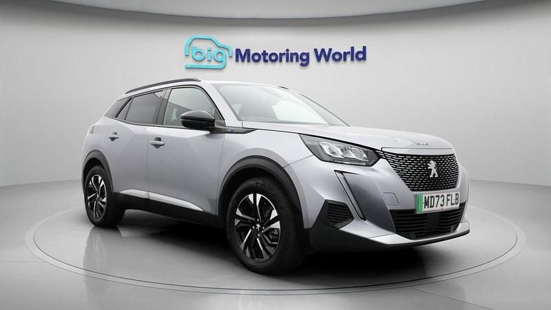 Used Peugeot e-2008 Allure+ 98 kW (134 HP) 2023 Grey SUV