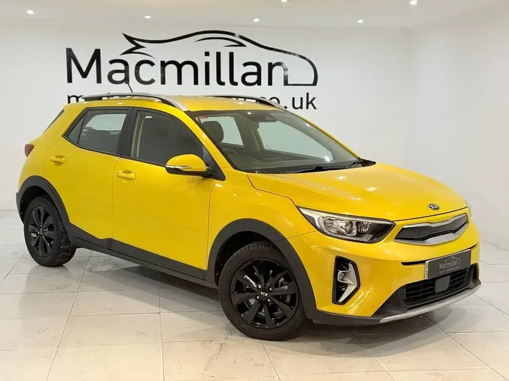 Used Kia Stonic 99 HP (72 kW) 2021 Yellow SUV