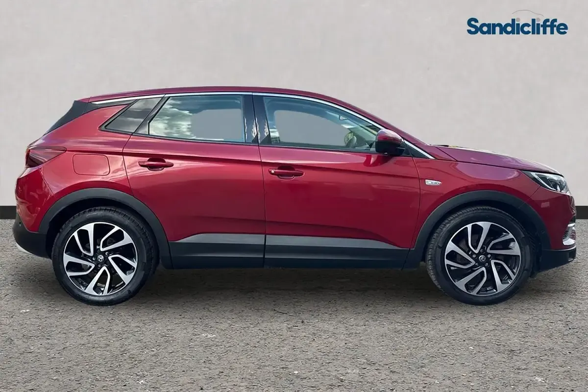 Used Vauxhall Grandland X Elite 131 HP (96 kW) 2021 Red SUV