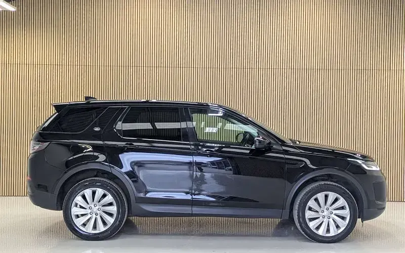 Used Land Rover Discovery Sport SE 179 HP (131 kW) 2019 Black SUV