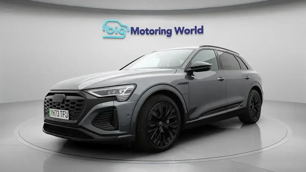Used Audi Q8 e-tron Black Edition 300 kW (408 HP) 2023 Grey SUV